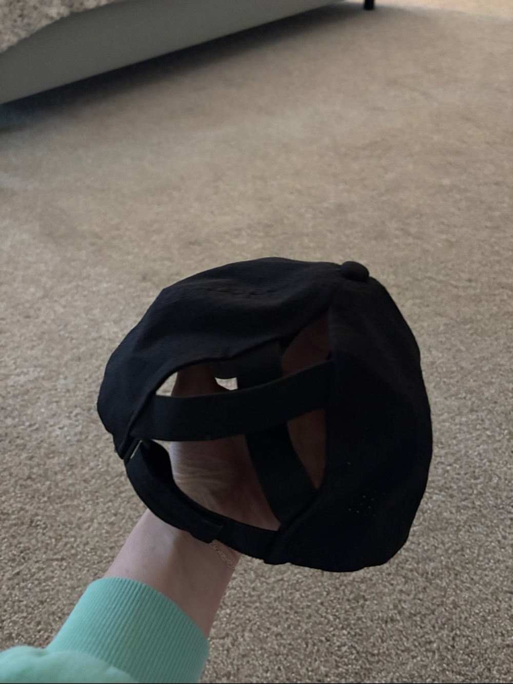 Calia by Carrie Underwood baseball cap
Criss cross Velcro back
Worn once - Picture 2 of 3